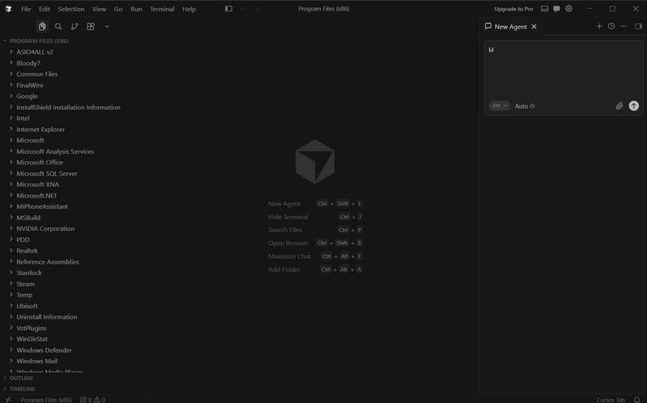 Cursor в режиме Editor — дерево файлов слева, чат справа